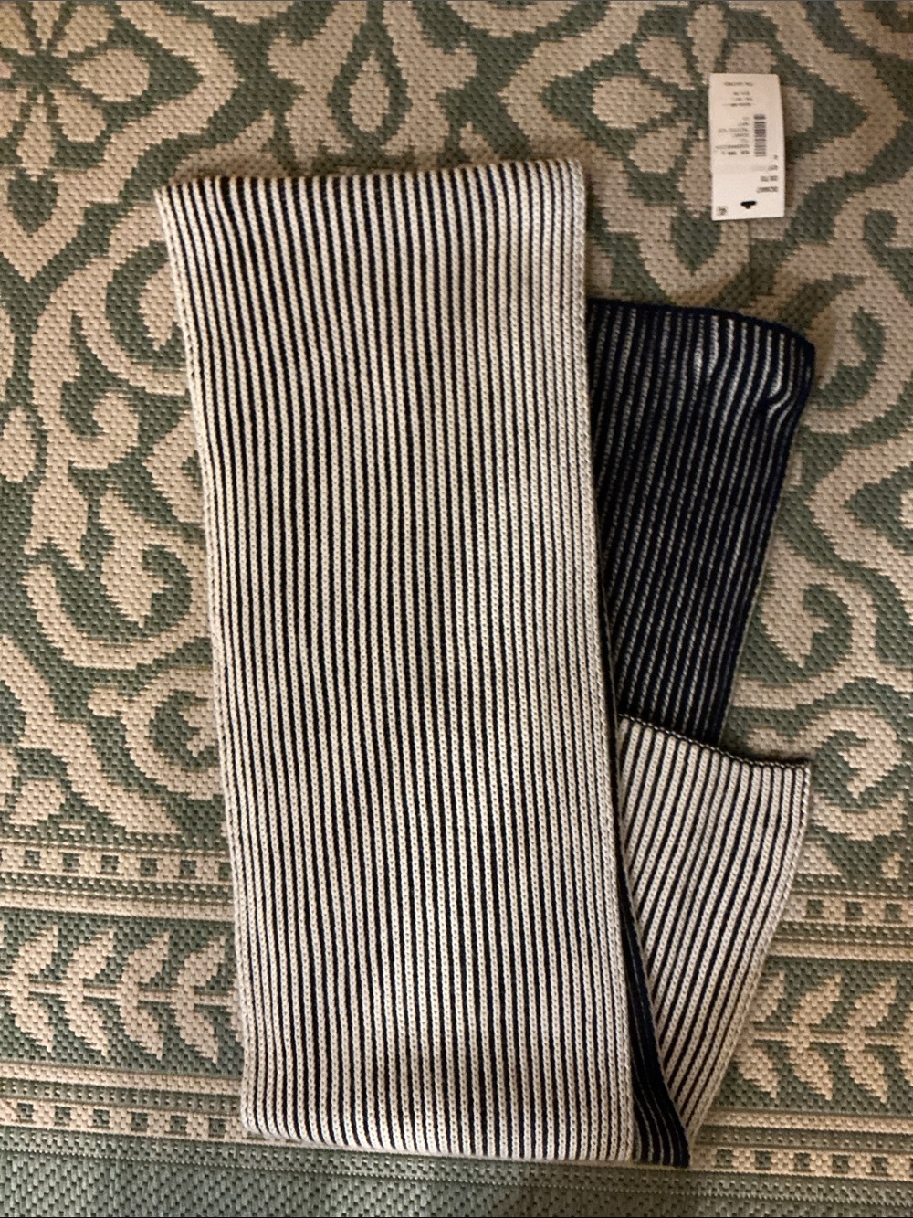 Saks fifth avenue scarf